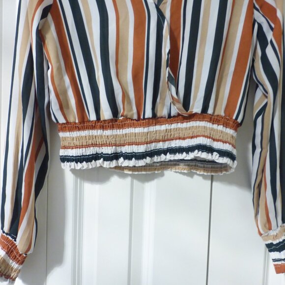 FOREVER 21 striped v-neck chiffon cropped long sleeve blouse - Picture 4 of 10